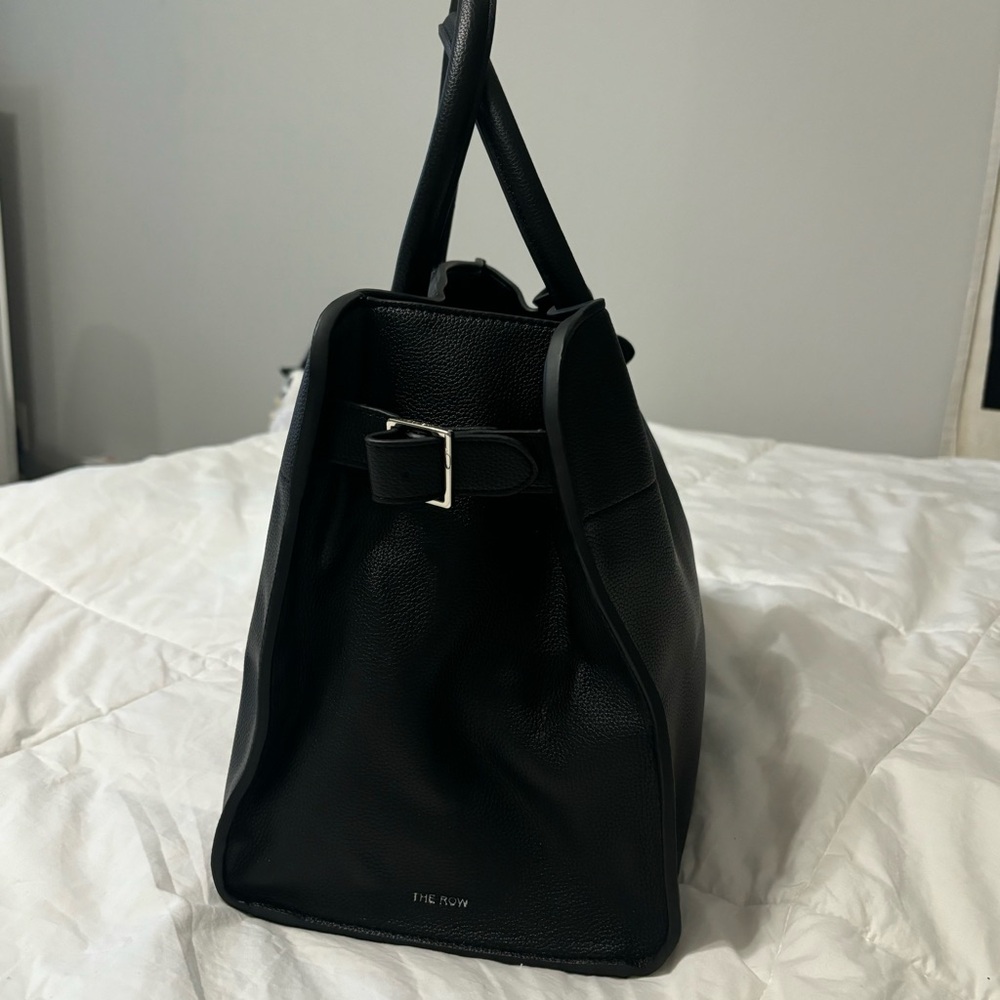 The Row Replica Black Leather Shoulder Bag - Picture 10 of 16